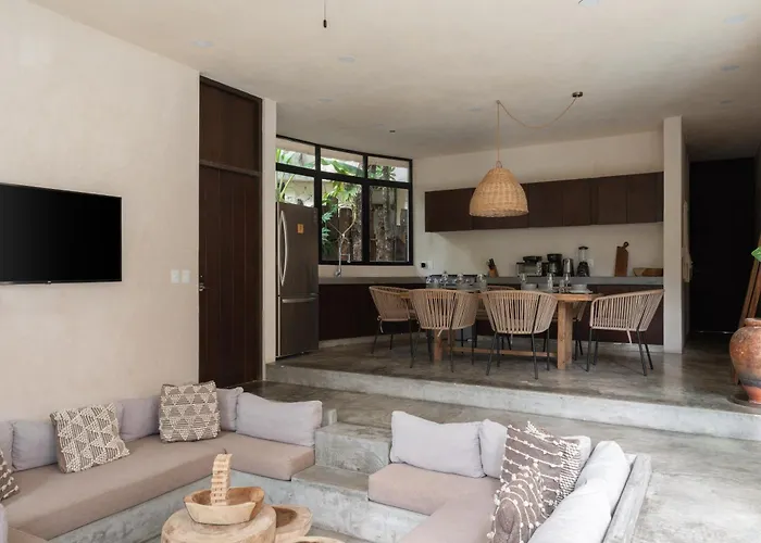 Villa Round Luxury Private Pool & Jungle Rooftop 2b