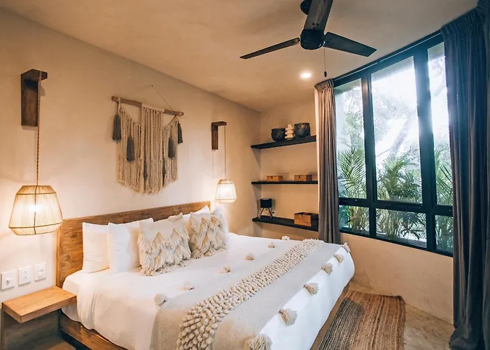 Round Luxury Private Pool & Jungle Rooftop 2b Villa *
