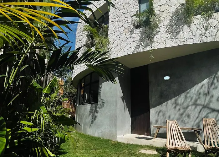 Round Luxury Private Pool & Jungle Rooftop 2b *
